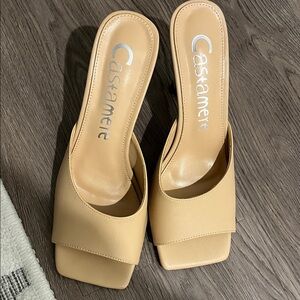 Women's Tan Slide Sandals